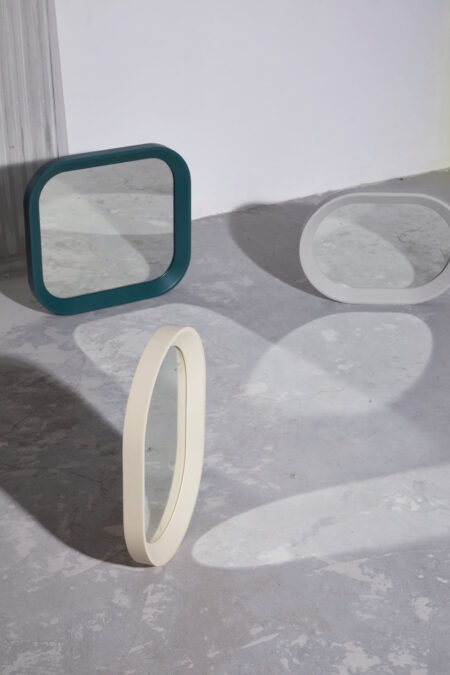 Traveller's Mirror - Yacht - Image 5
